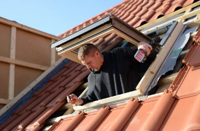Pose de fenêtres de toit Velux à Surbourg